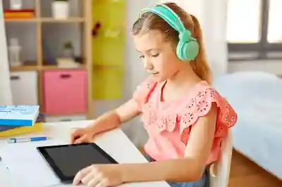 kid on laptop